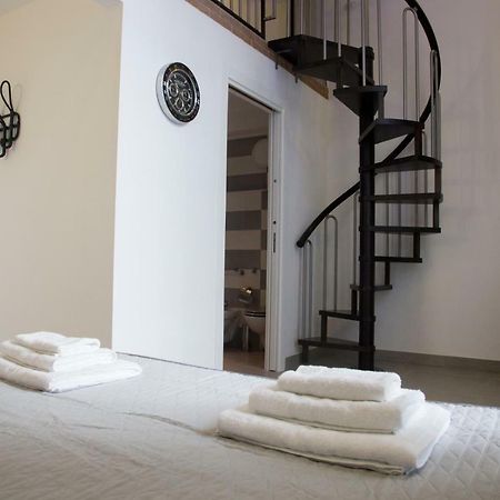 Vesuvius Luxury Suites Naples Exterior photo