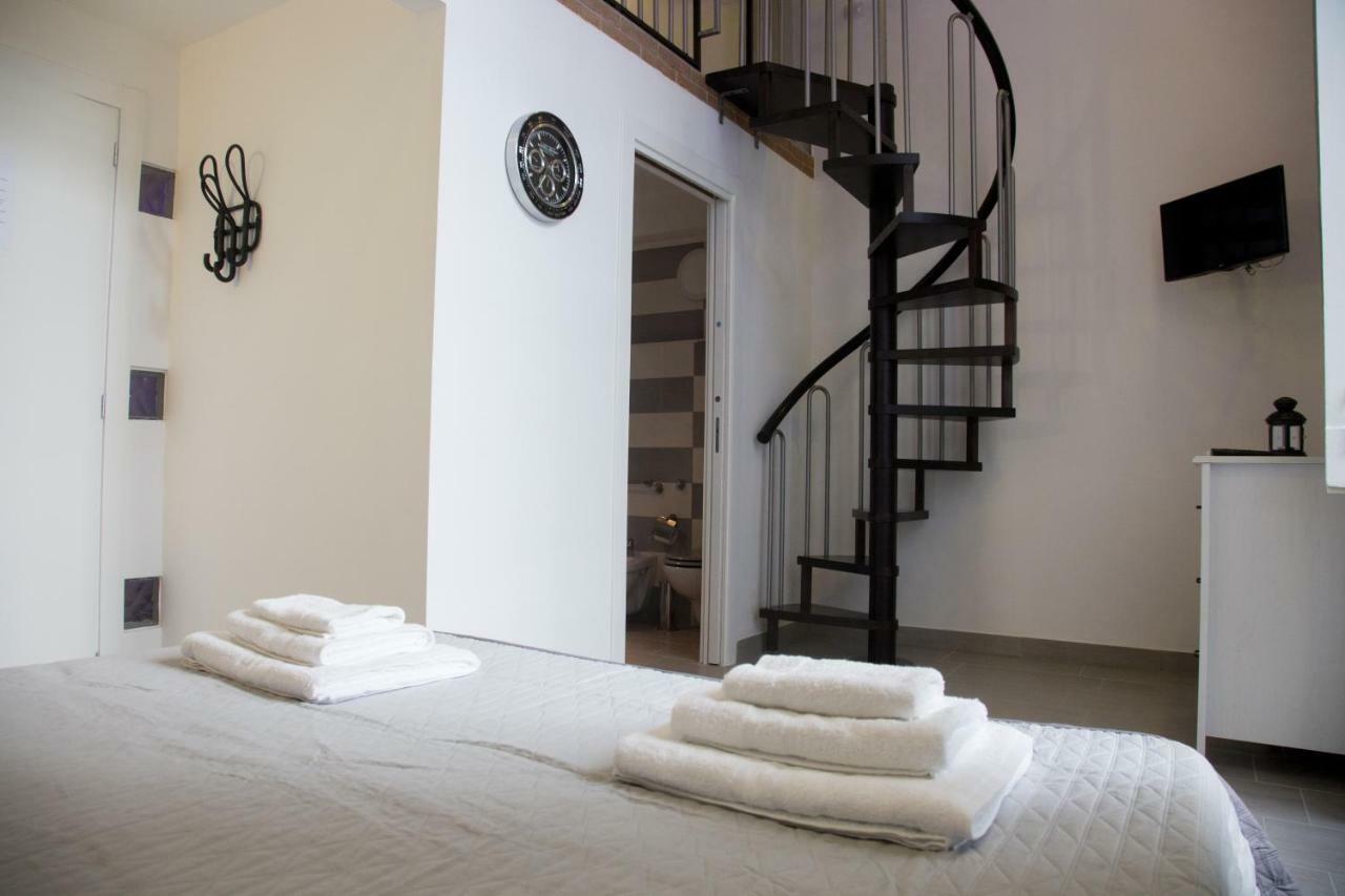 Vesuvius Luxury Suites Naples Exterior photo
