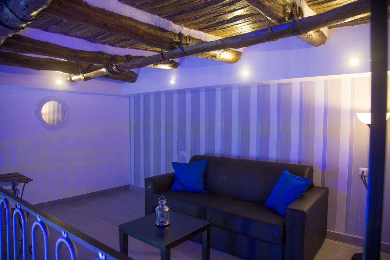 Vesuvius Luxury Suites Naples Exterior photo