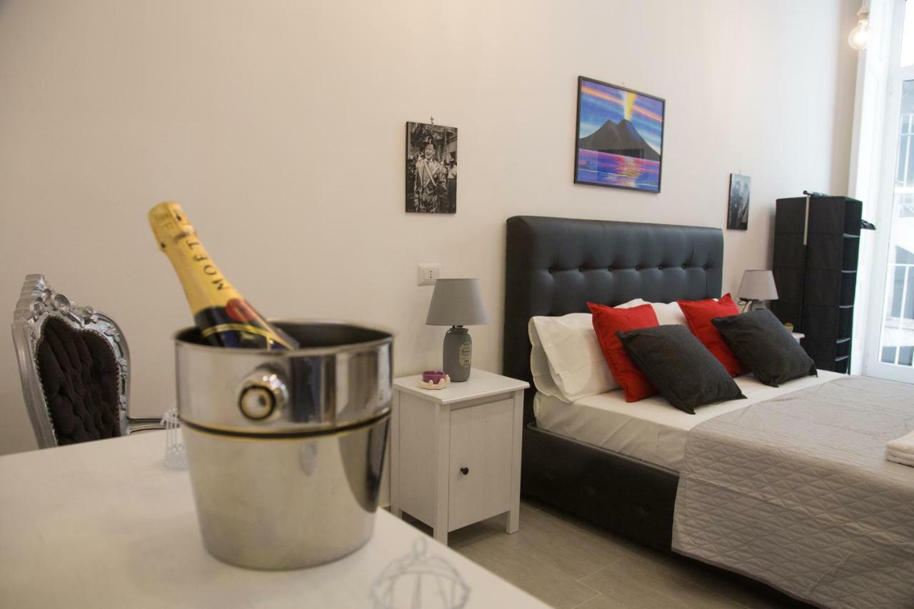 Vesuvius Luxury Suites Naples Exterior photo